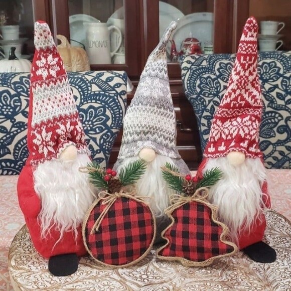 Set of 3 plaid Christmas Gnomes Sweater - Picture 2 of 7